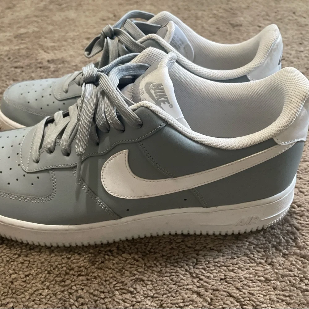 AIR FORCE 1 ONES (RARE) - Picture 4 of 4